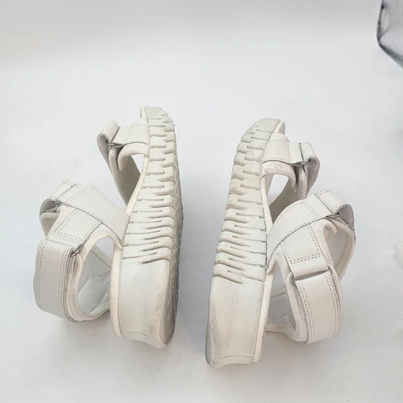 Ecco Gruuv Sol White Leather Sandals 38 7 7.5 Comfort Walking Travel Minimalist - Picture 7 of 9
